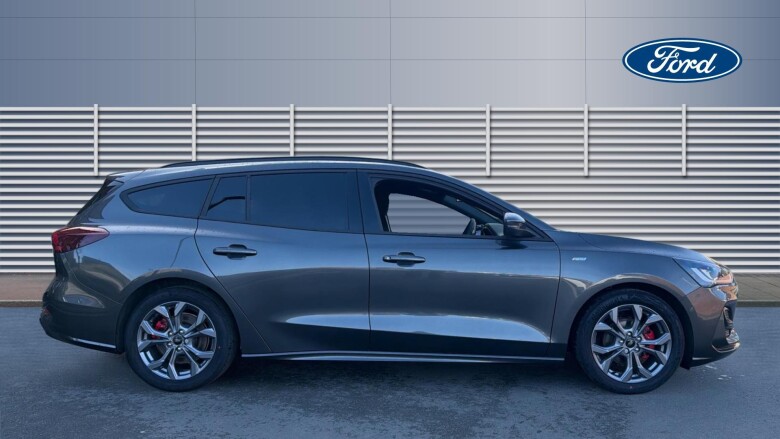 Ford Focus 1.0 EcoBoost Hybrid mHEV 155 ST-Line 5dr Auto Petrol Estate